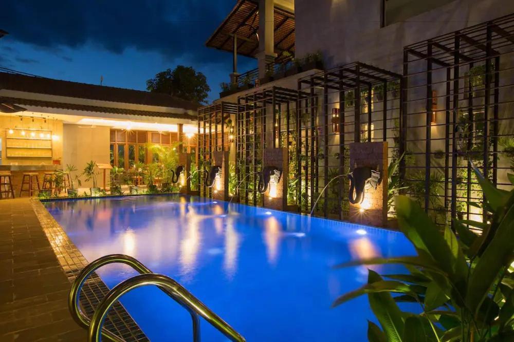 Hotel Grange à Siem Reap Extérieur photo